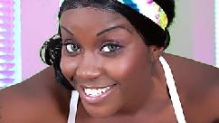Black amateur babe sucks a dick and gets fucked